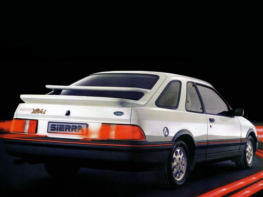  Ford Sierra XR4i 1983 года  (фото 5 из 11)